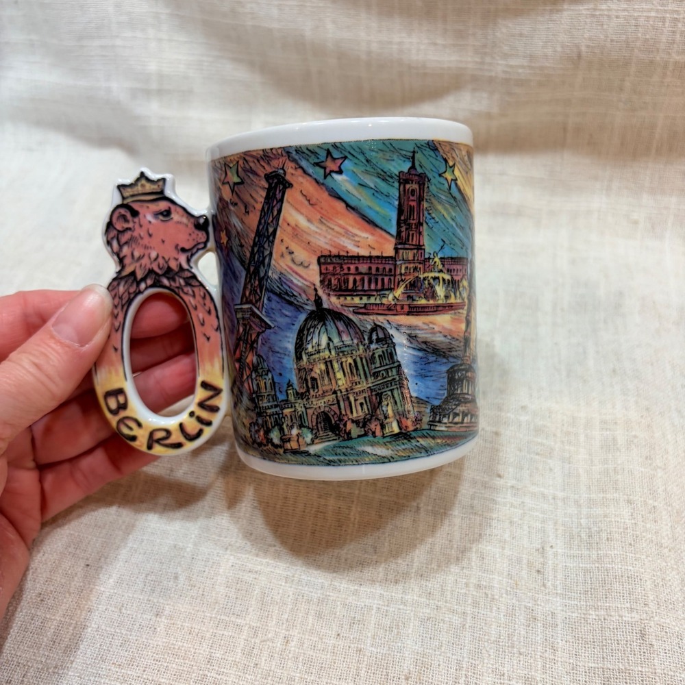 Kahla Germany Berlin City Landmarks Porcelain Mug‎ Sculpted Crowned Bear Handle